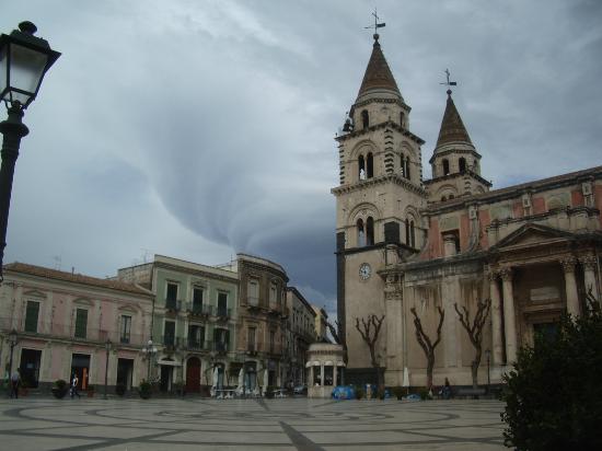 Insegna La Durlindana B&B - Via Cosentini Acireale